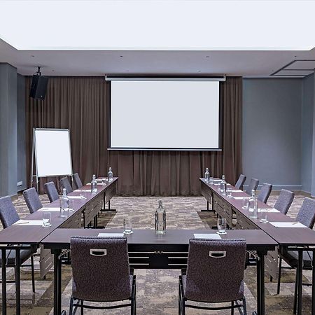 Mercure Living Putrajaya Exterior foto A meeting room