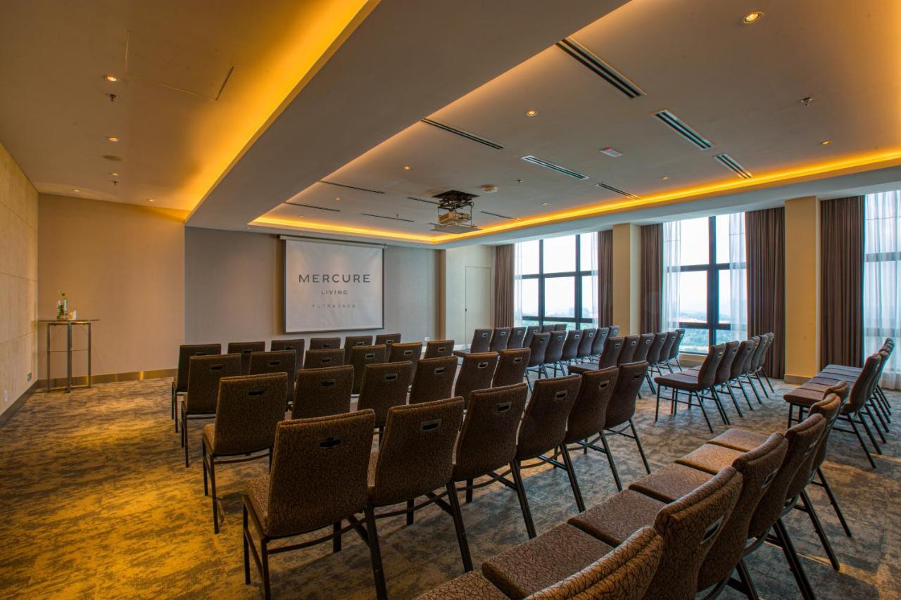 Mercure Living Putrajaya Exterior foto Meeting room